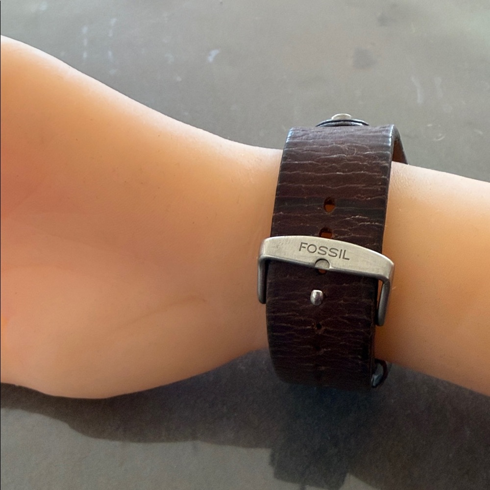 Fossil Silver Case Watch With Brown Leather Band - image 5